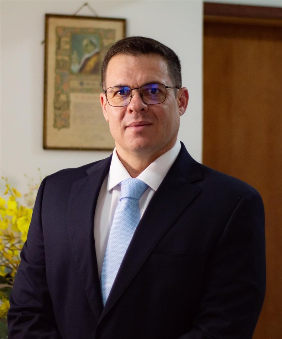 Fransérgio Rossetti, advogado de direito imobiliário, em seu escritório em Jaboticabal/SP